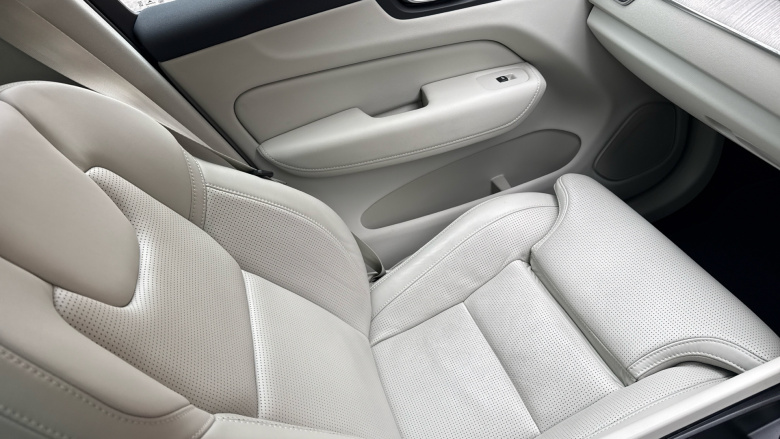 Volvo Xc60 2.0 T6 Recharge PHEV Inscription 5dr AWD Auto Estate